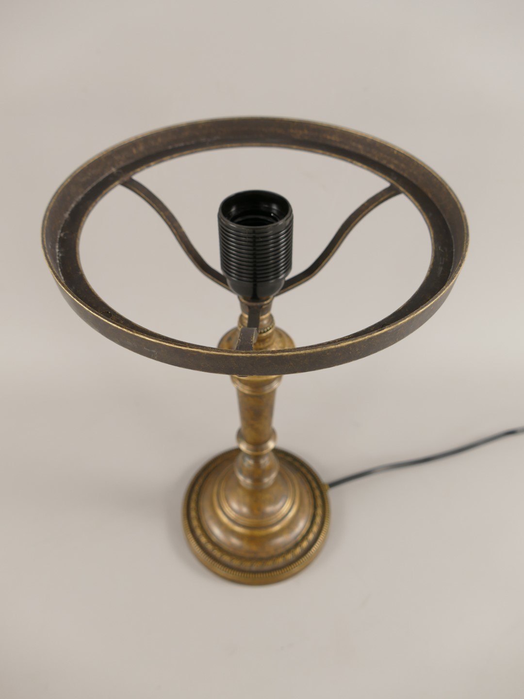 Pilzlampe FUSS!! Messing brüniert(o.GLAS) H.32cm