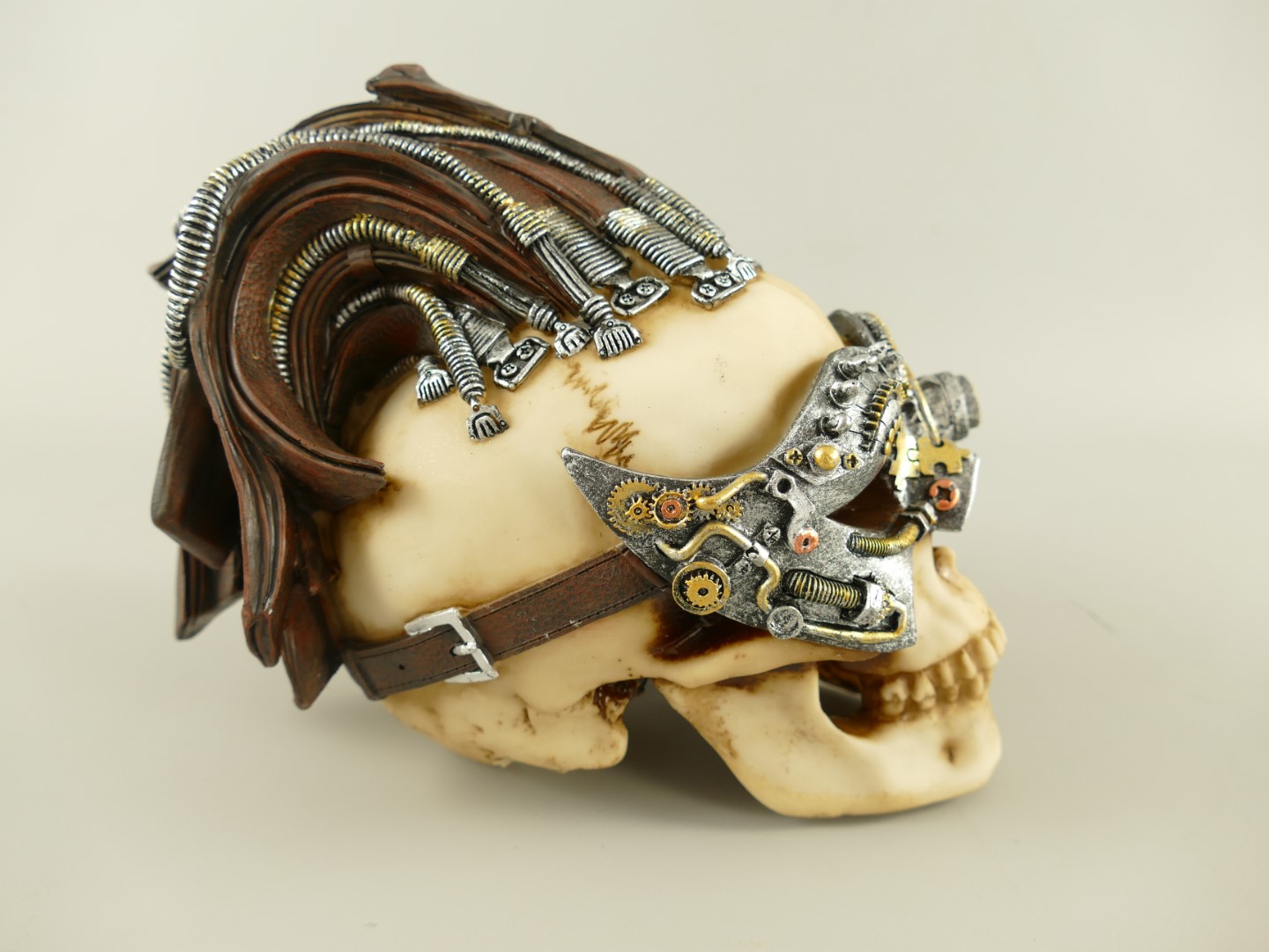 Figur Polystein Steampunk Totenkopf farbig H.18cm