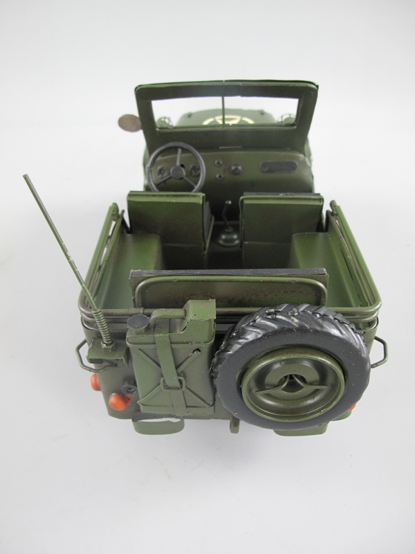 Auto Geländewagen Antik Eisen L.30x15cm